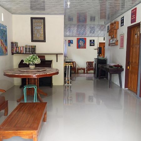 Air Manis Secret Surfcamp Διαμέρισμα Taluk Batung Εξωτερικό φωτογραφία