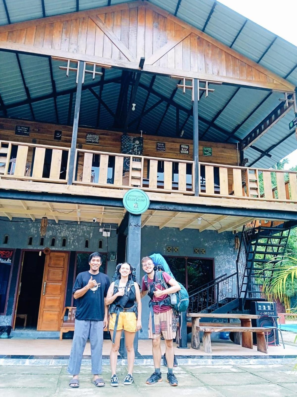 Air Manis Secret Surfcamp Διαμέρισμα Taluk Batung Εξωτερικό φωτογραφία